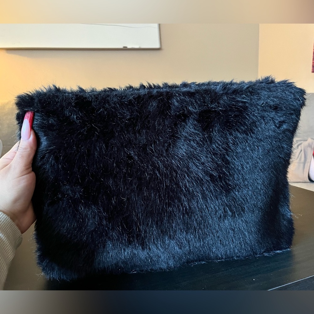 Forever 21 black furry zipper clutch